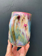 Load image into Gallery viewer, Large Pinky mug (E)
